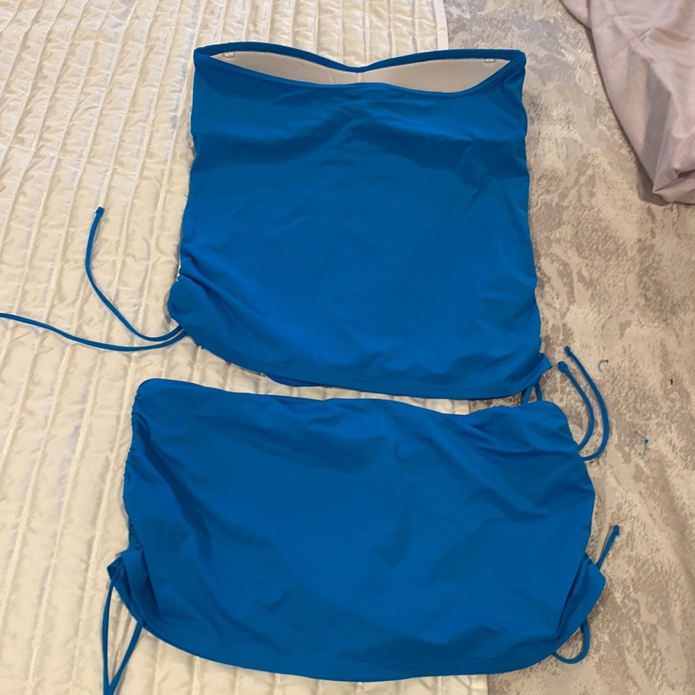 Tommy Bahama Tankini Bathing suit. Blue Size Medium - Picture 6 of 7